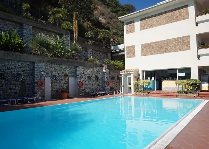 Bay Palace Mazzaro 4*