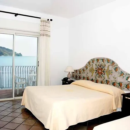 Bay Palace Mazzaro Taormina