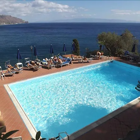 Hotel Bay Palace Mazzaro 4*