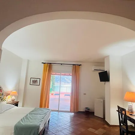 Hotel Bay Palace Mazzaro
