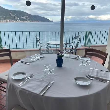 Bay Palace Mazzaro Taormine