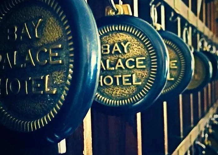 Hotel Bay Palace Mazzaro 4*