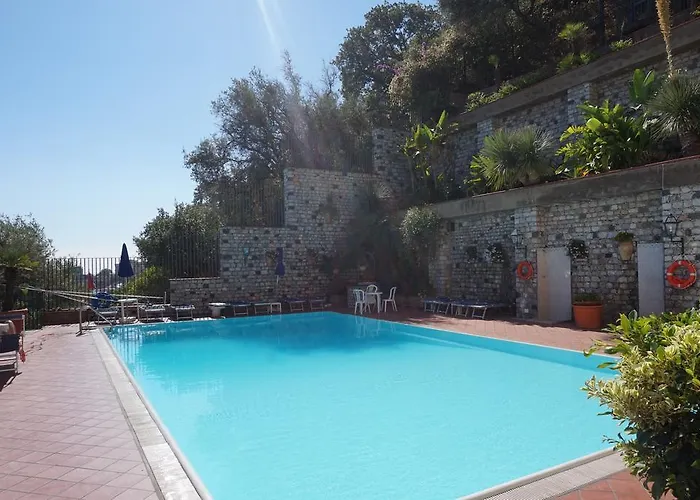 Hotel Bay Palace Mazzaro