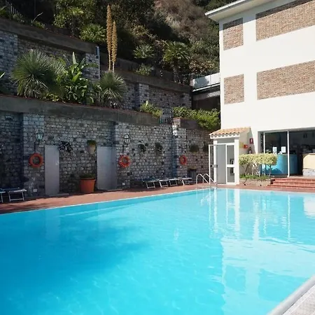 Ξενοδοχείο Bay Palace Mazzaro